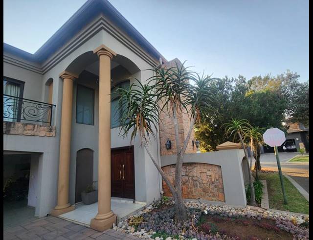 4 BEDROOM HOUSE FOR SALE IN SUNWARD PARK